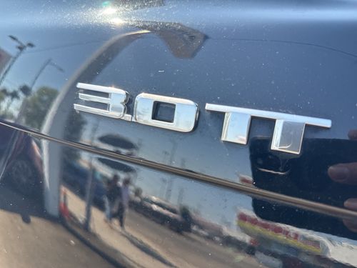 2017 Cadillac CT6 3.0TT Platinum Lower Image 3