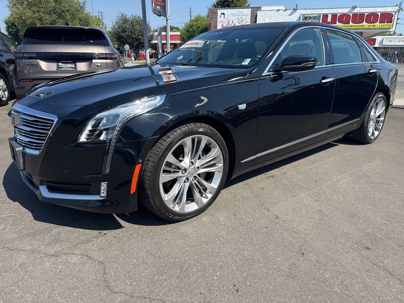 2017 Cadillac CT6 3.0TT Platinum Upper Image 2
