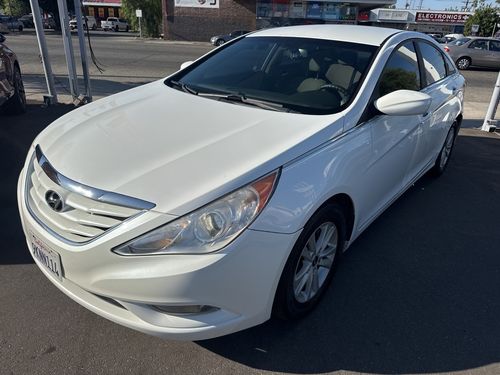 2013 Hyundai SONATA GLS Lower Image 2