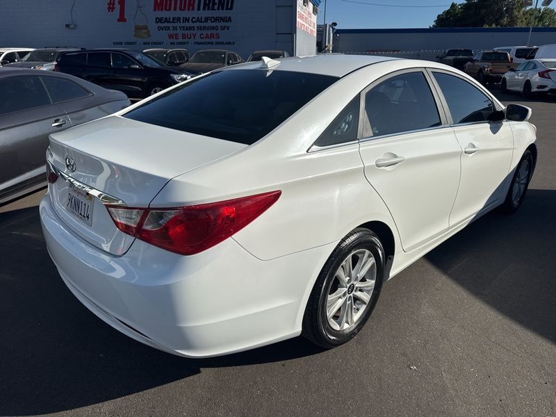 2013 Hyundai SONATA GLS Upper Image 2