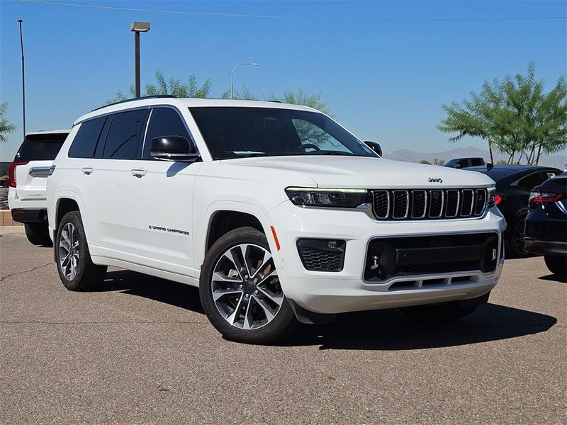 2021 Jeep Grand Cherokee L Overland Upper Image 2