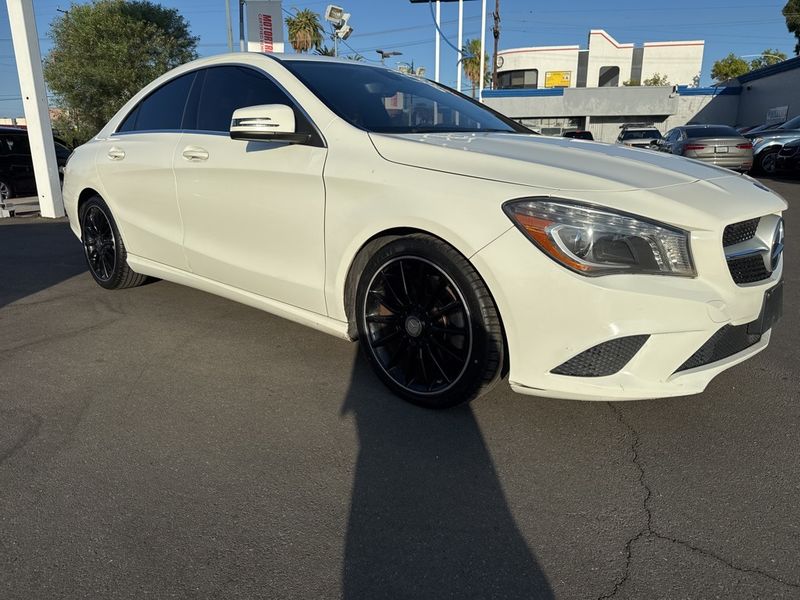 2014 Mercedes-Benz CLA CLA 250 Upper Image 1