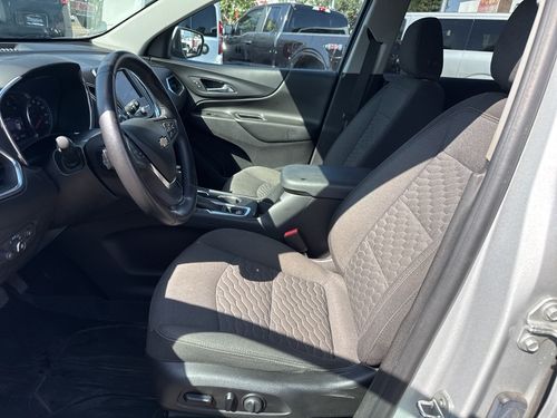 2021 Chevrolet Equinox LT Lower Image 3