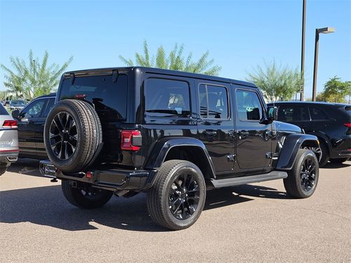 2021 Jeep Wrangler Unlimited High Altitude Lower Image 2