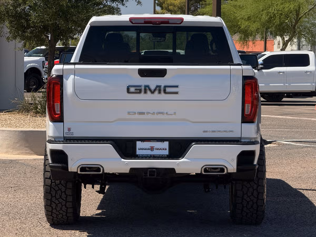 2023 GMC Sierra 1500 Denali Ultimate Image 7