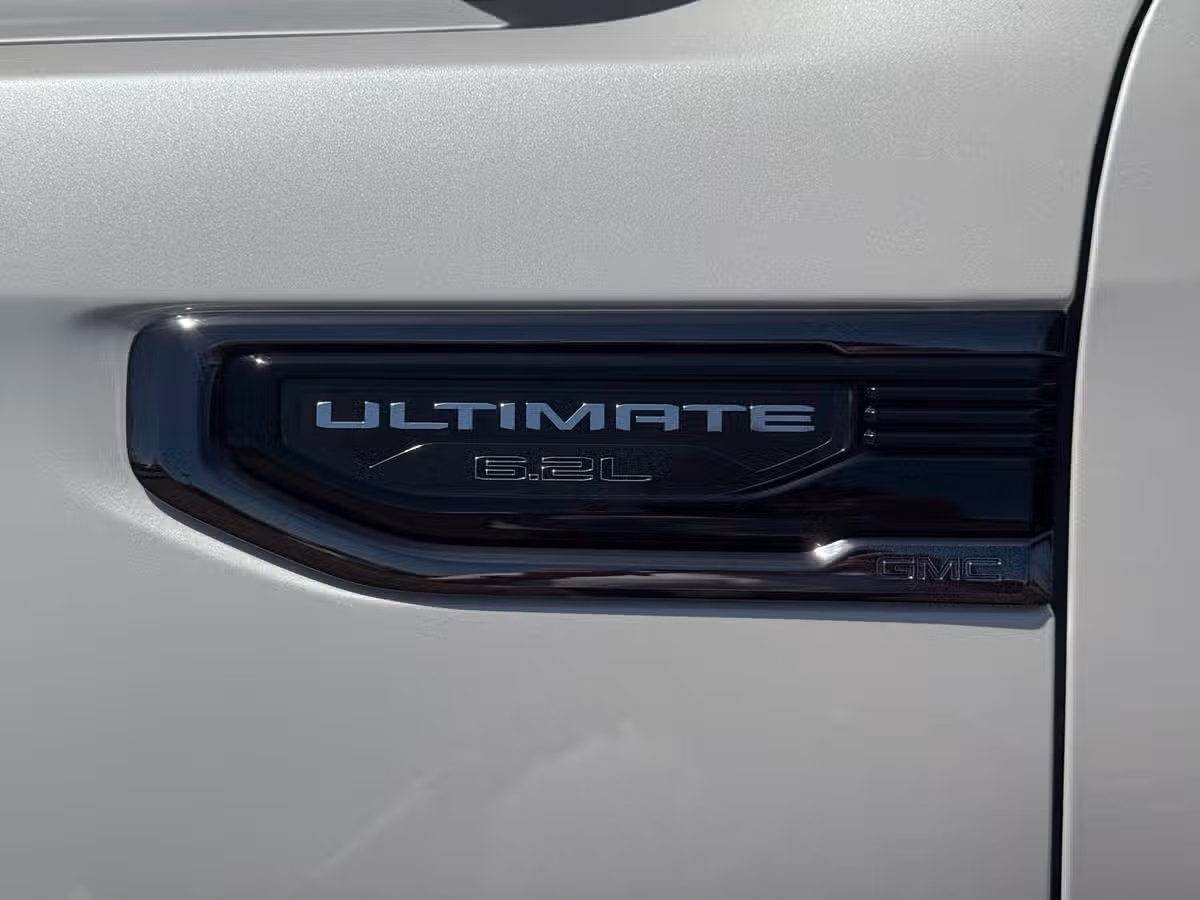 2023 GMC Sierra 1500 Denali Ultimate Image 12