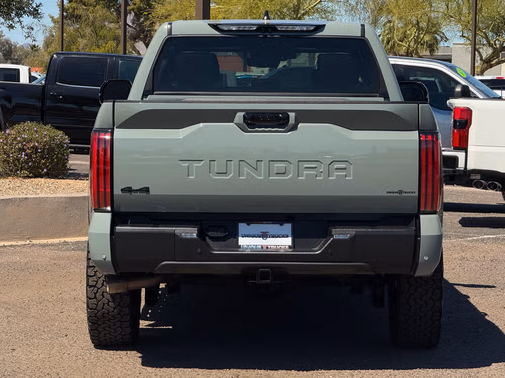 2024 Toyota Tundra Limited Image 9