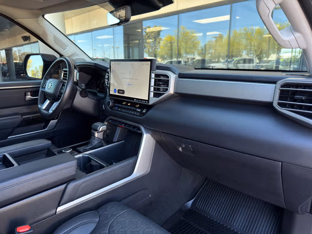 2024 Toyota Tundra Limited Image 33
