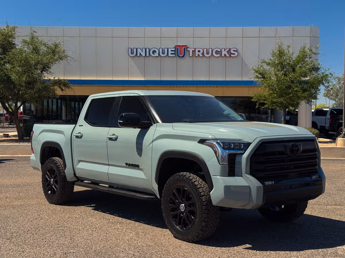 2024 Toyota Tundra Limited Image 6