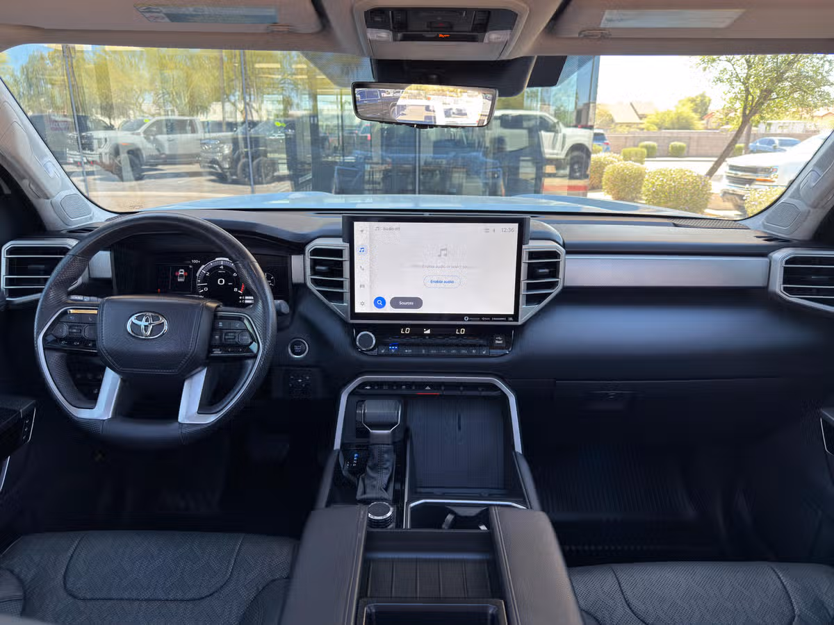 2024 Toyota Tundra Limited Image 36