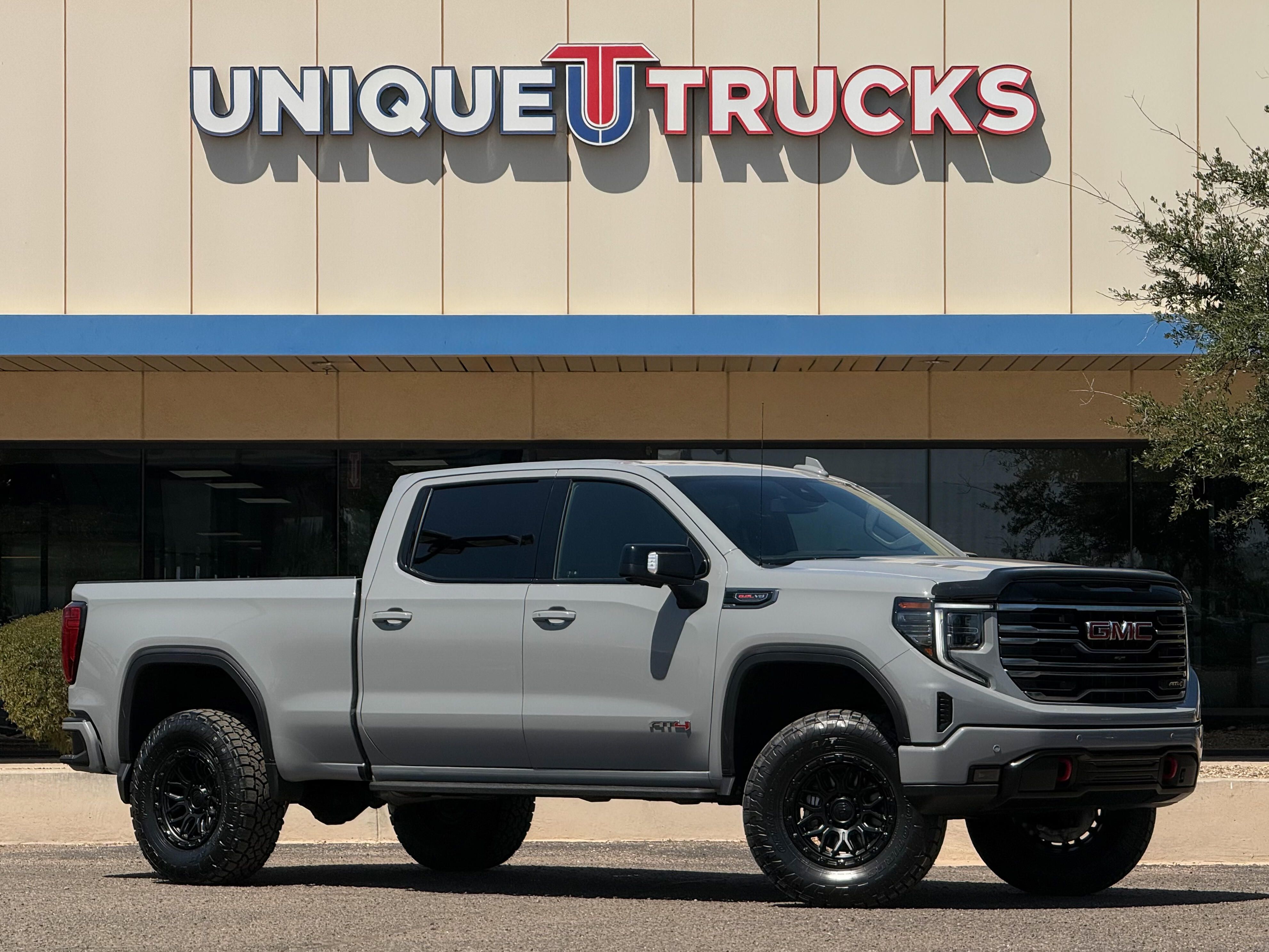 2025 GMC Sierra AT4 4WD Crew Cab Short Box's photo