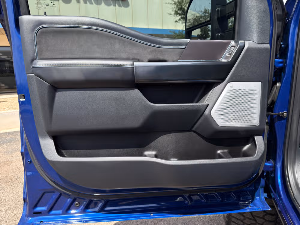 2026 Ford F-350 Super Duty Platinum Image 16