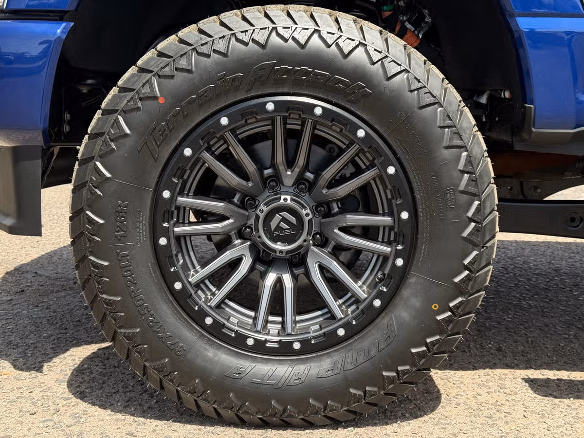 2026 Ford F-350 Super Duty Platinum Image 11