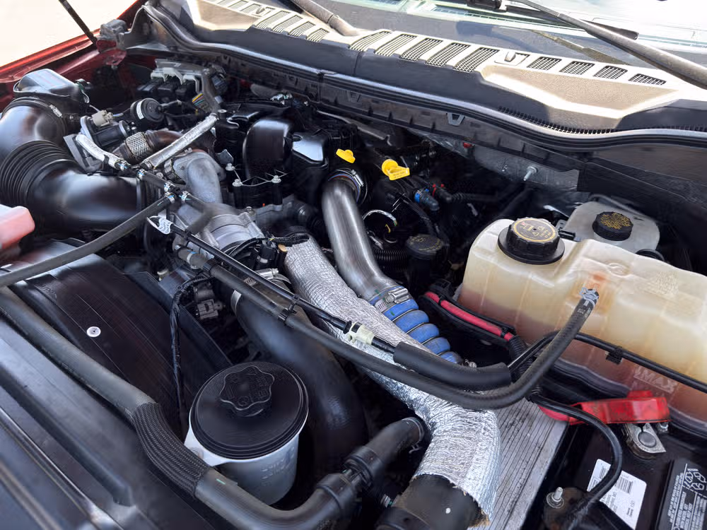 2017 Ford F-350 Super Duty Lariat Crew Cab Image 16