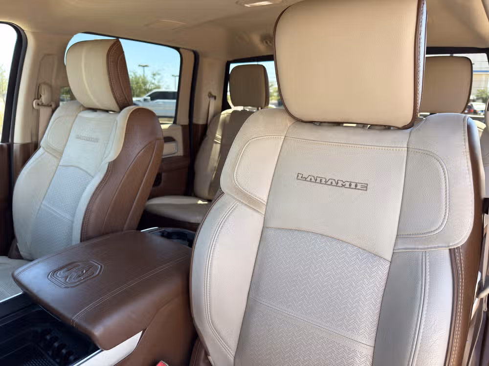 2020 Ram 3500 Laramie Crew Cab Image 20