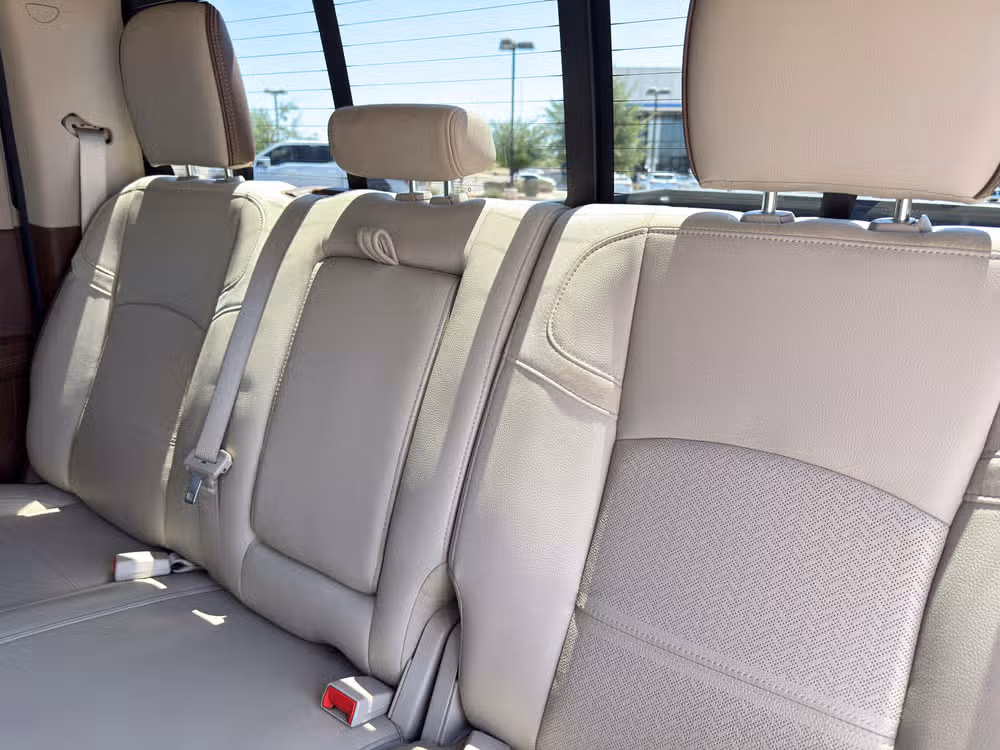 2020 Ram 3500 Laramie Crew Cab Image 24