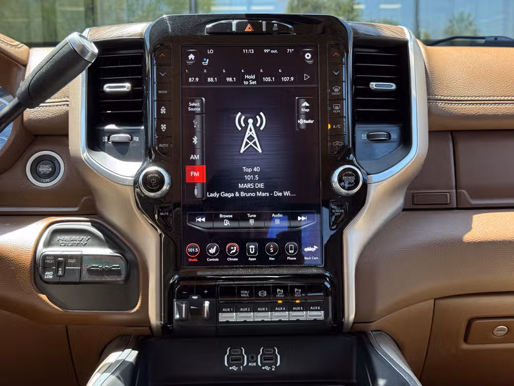 2020 Ram 3500 Laramie Crew Cab Image 34