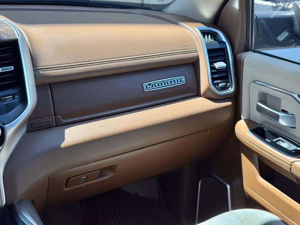 2020 Ram 3500 Laramie Crew Cab Image 35