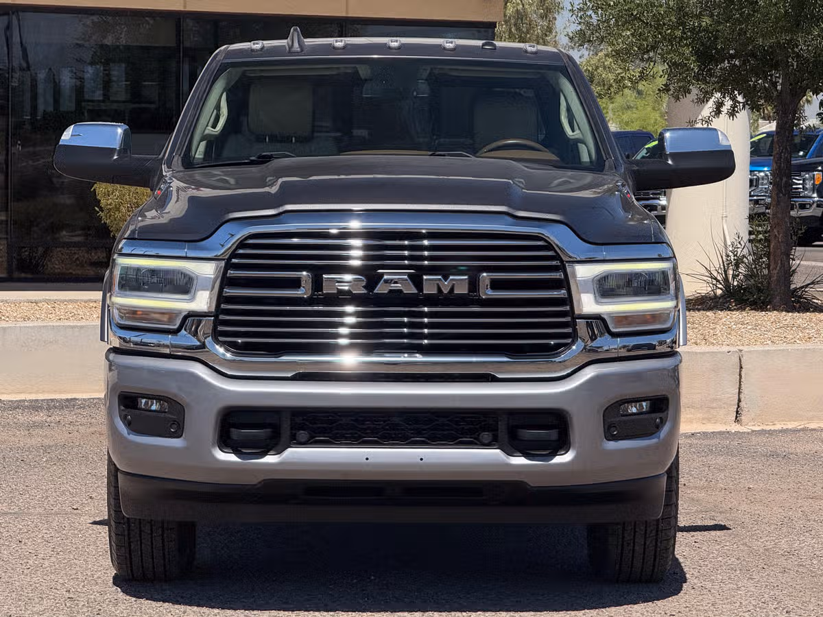 2020 Ram 3500 Laramie Crew Cab Image 3