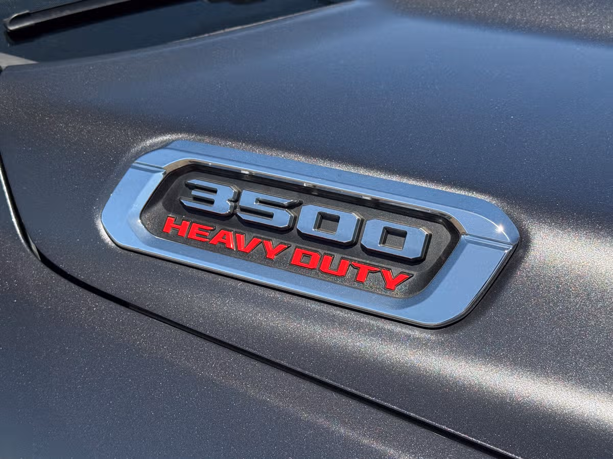2020 Ram 3500 Laramie Crew Cab Image 7