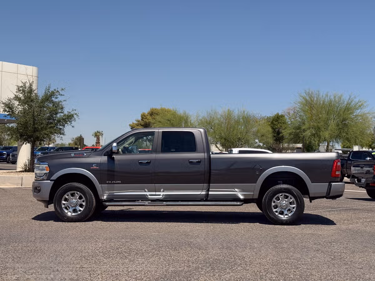 2020 Ram 3500 Laramie Crew Cab Image 11