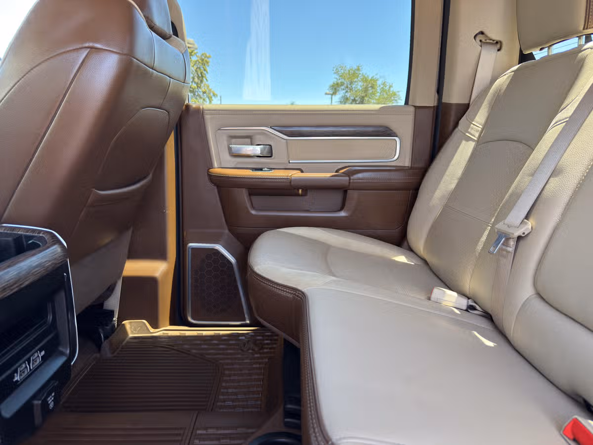 2020 Ram 3500 Laramie Crew Cab Image 23