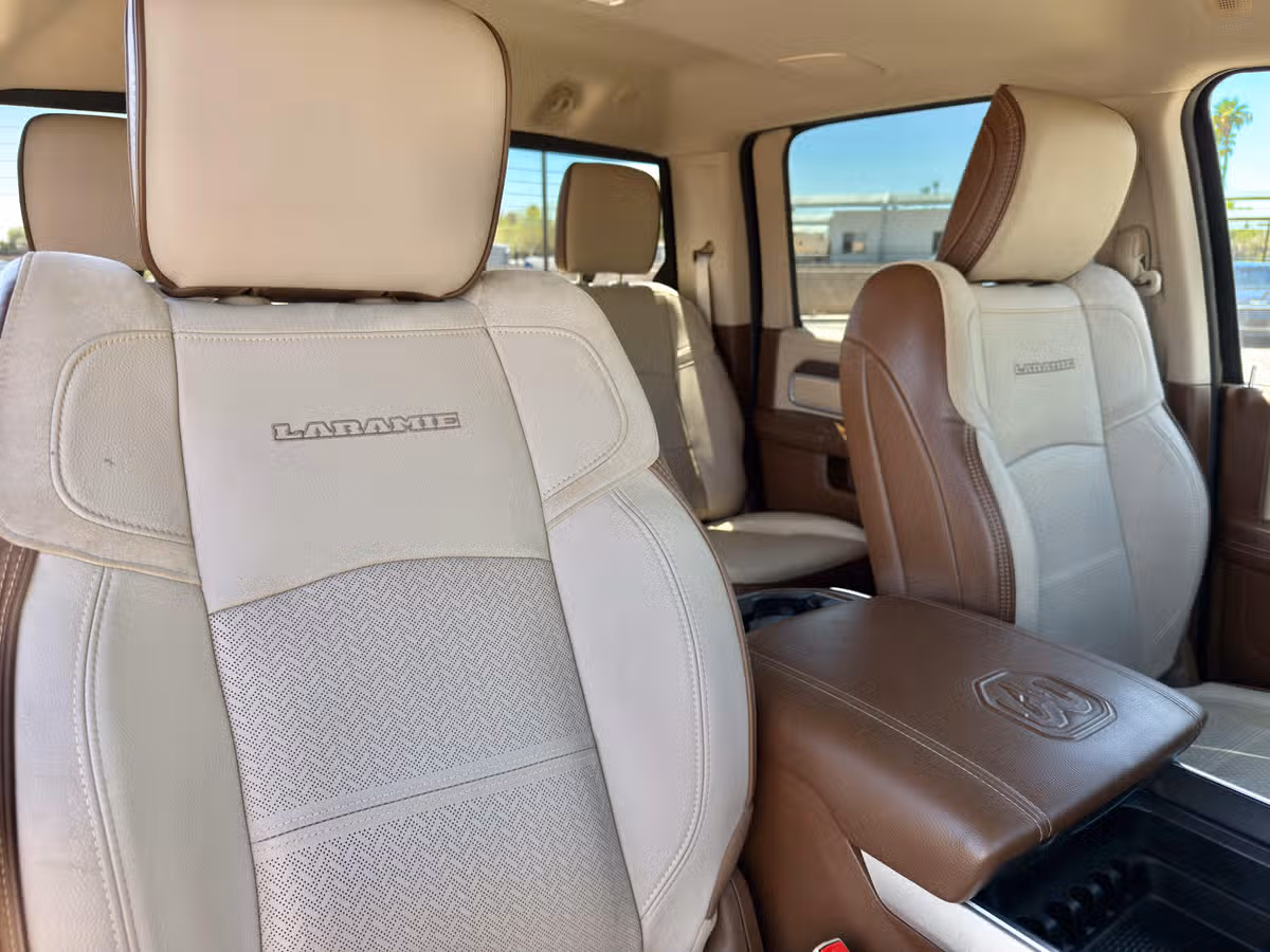 2020 Ram 3500 Laramie Crew Cab Image 30
