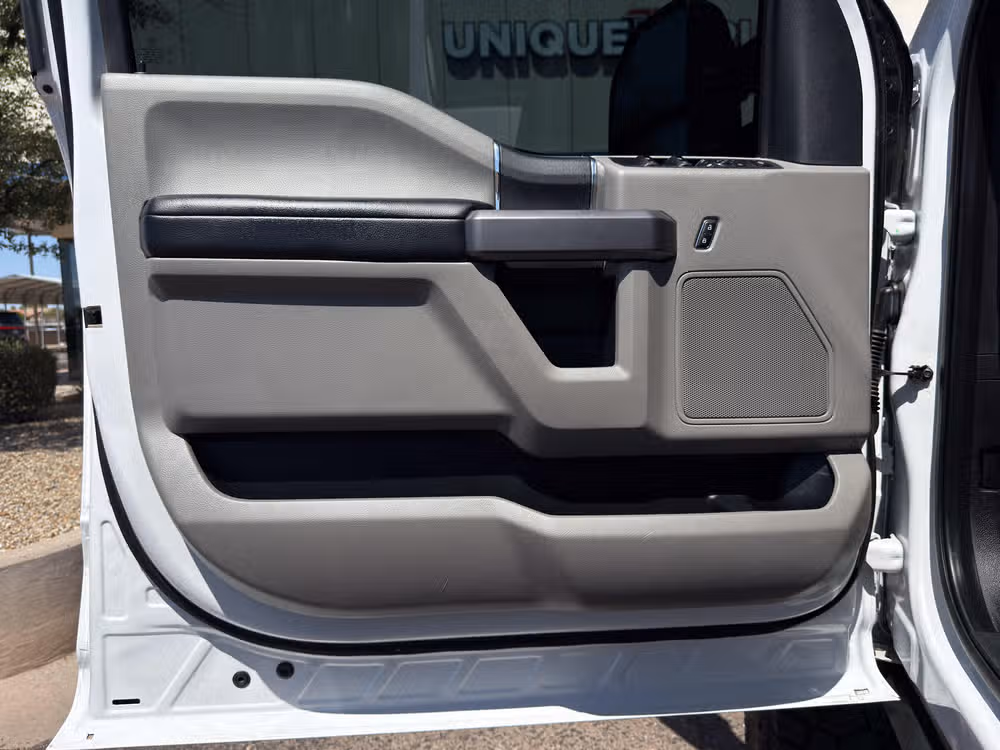 2019 Ford F-250 Super Duty XLT Crew Cab Image 20