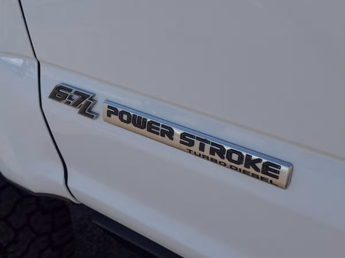 2019 Ford F-250 Super Duty XLT Crew Cab Image 8