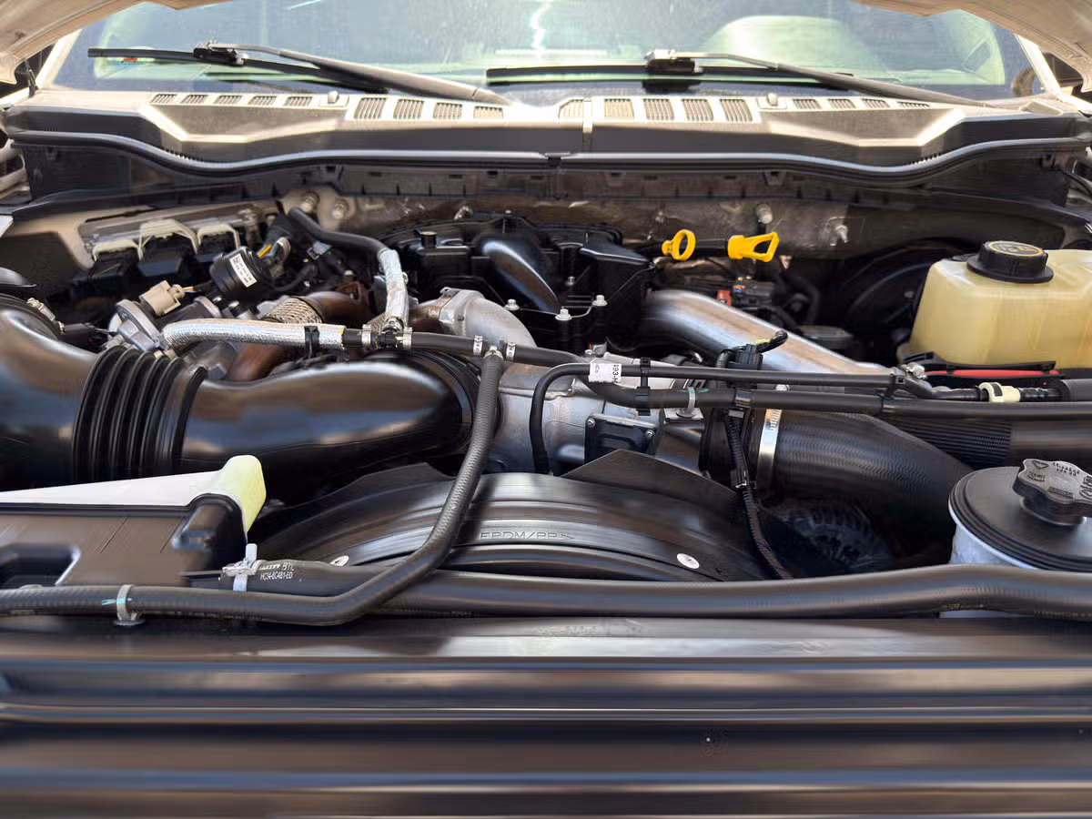 2019 Ford F-250 Super Duty XLT Crew Cab Image 17