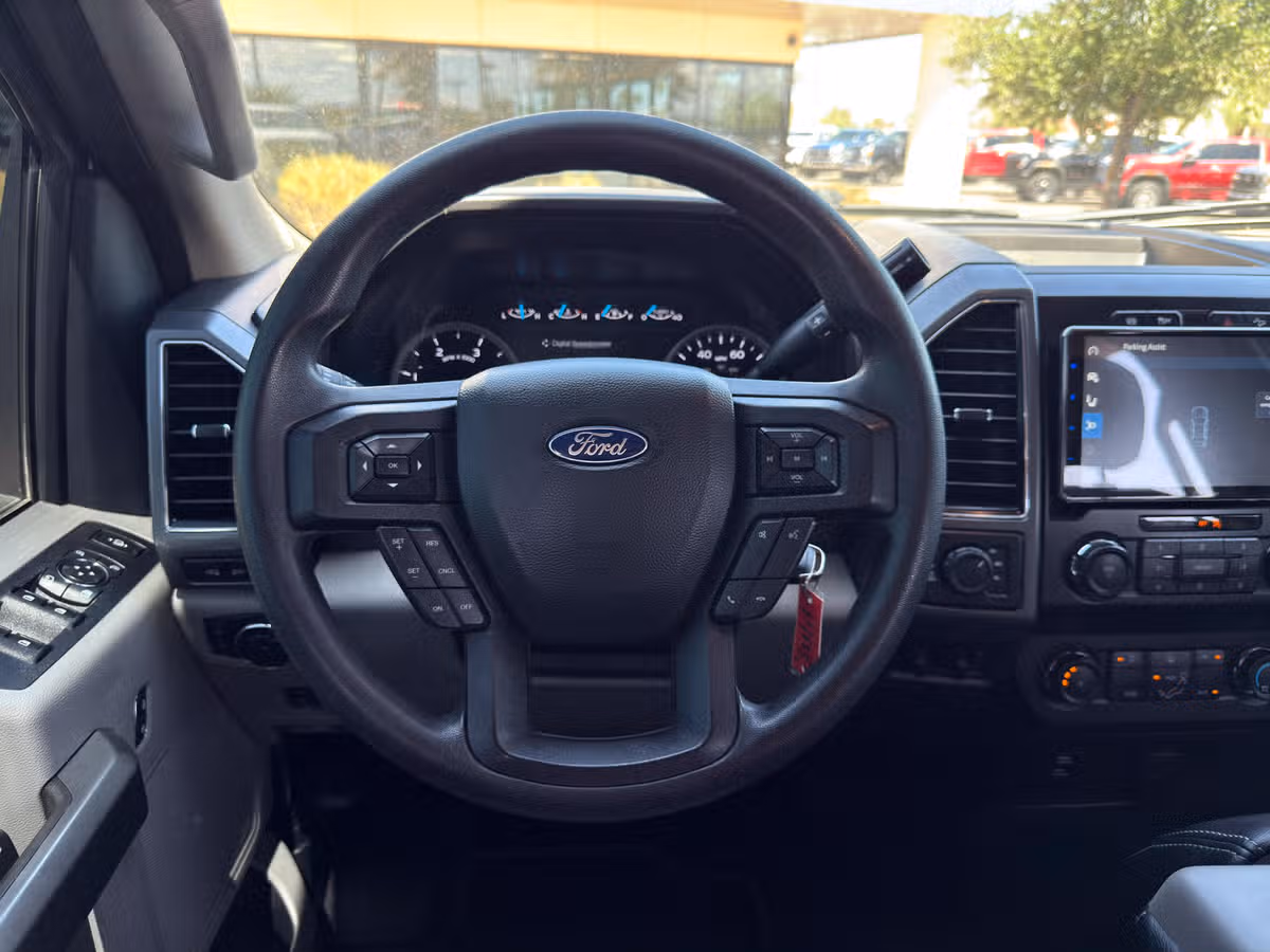 2019 Ford F-250 Super Duty XLT Crew Cab Image 36