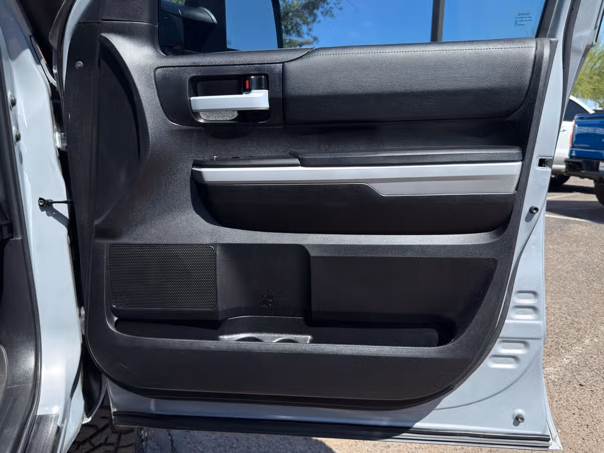 2021 Toyota Tundra TRD-Offroad CrewMax Image 33