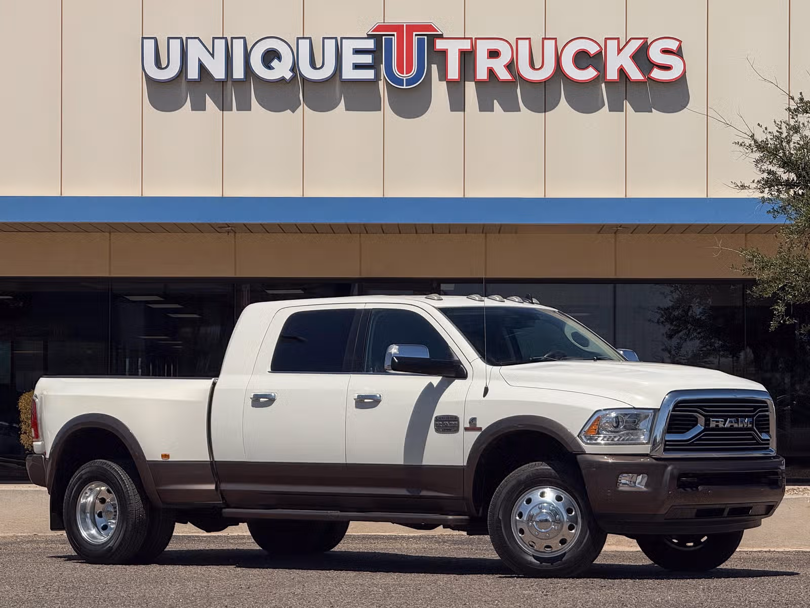 2017 Ram 3500 Laramie Longhorn Mega Cab Upper Image 1