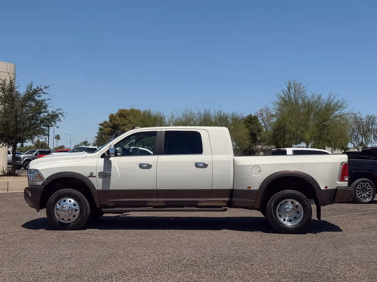 2017 Ram 3500 Laramie Longhorn Mega Cab Image 12