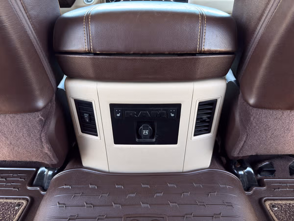 2017 Ram 3500 Laramie Longhorn Mega Cab Image 31