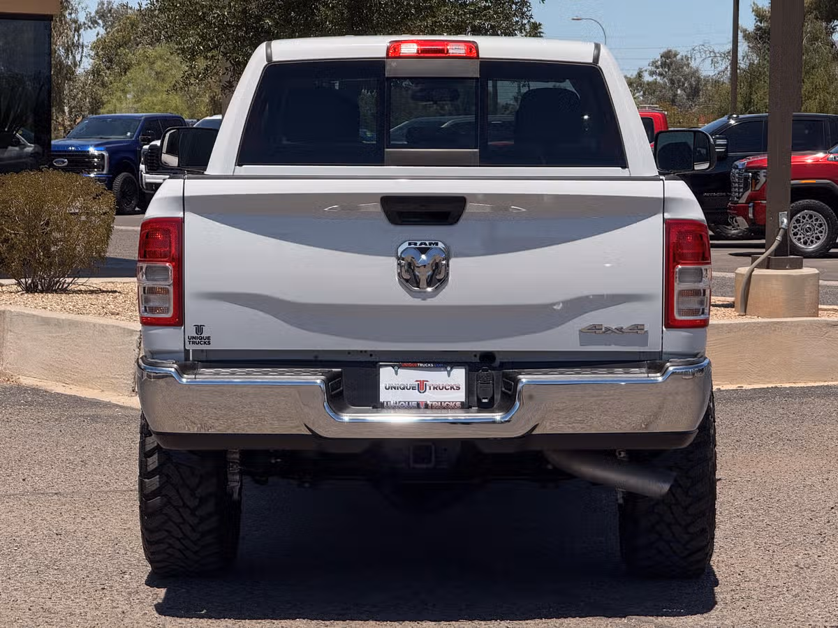 2020 Ram 2500 Tradesman Crew Cab Image 11