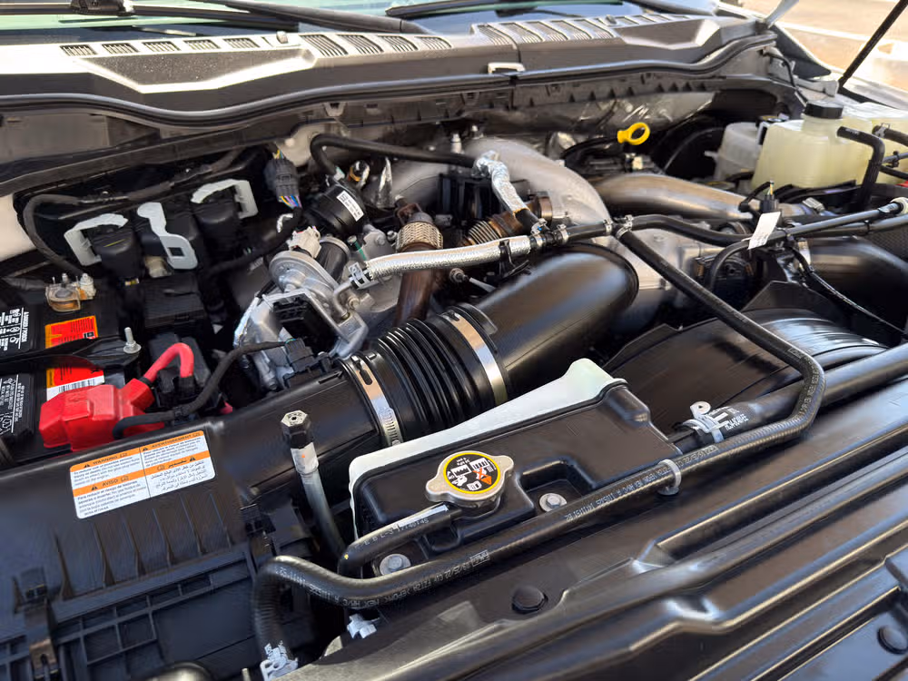 2022 Ford F-350 Super Duty Lariat Crew Cab Image 18