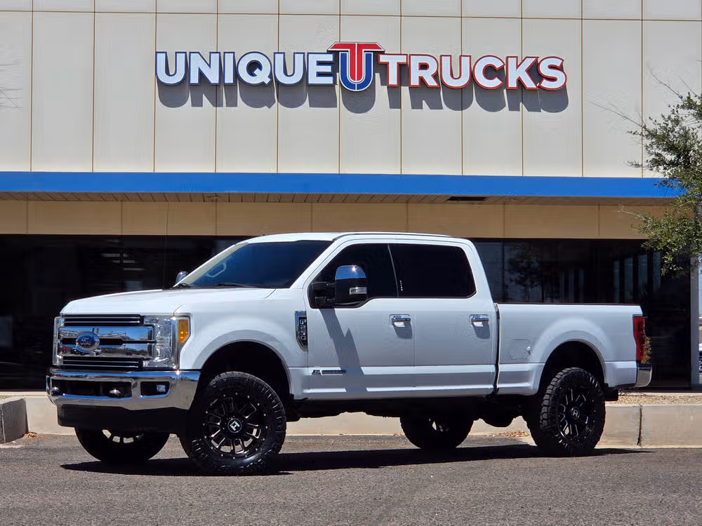 C79157 - 2017 Ford F-250 Super Duty Lariat Crew Cab
