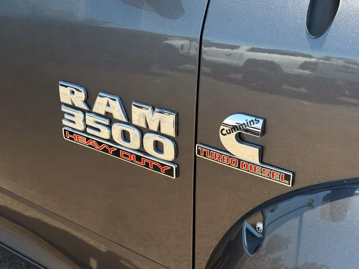2018 Ram 3500 Laramie Mega Cab Image 17