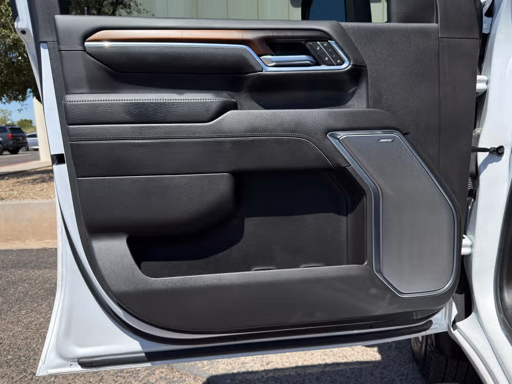 2024 GMC Sierra 3500HD Denali Crew Cab Image 18