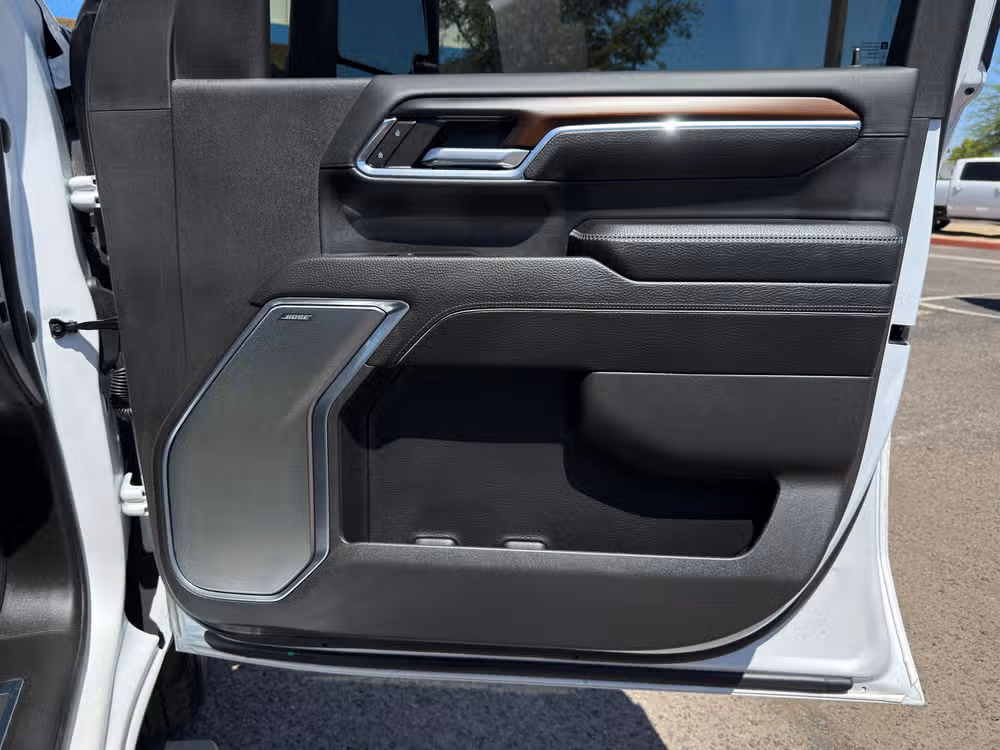 2024 GMC Sierra 3500HD Denali Crew Cab Image 31