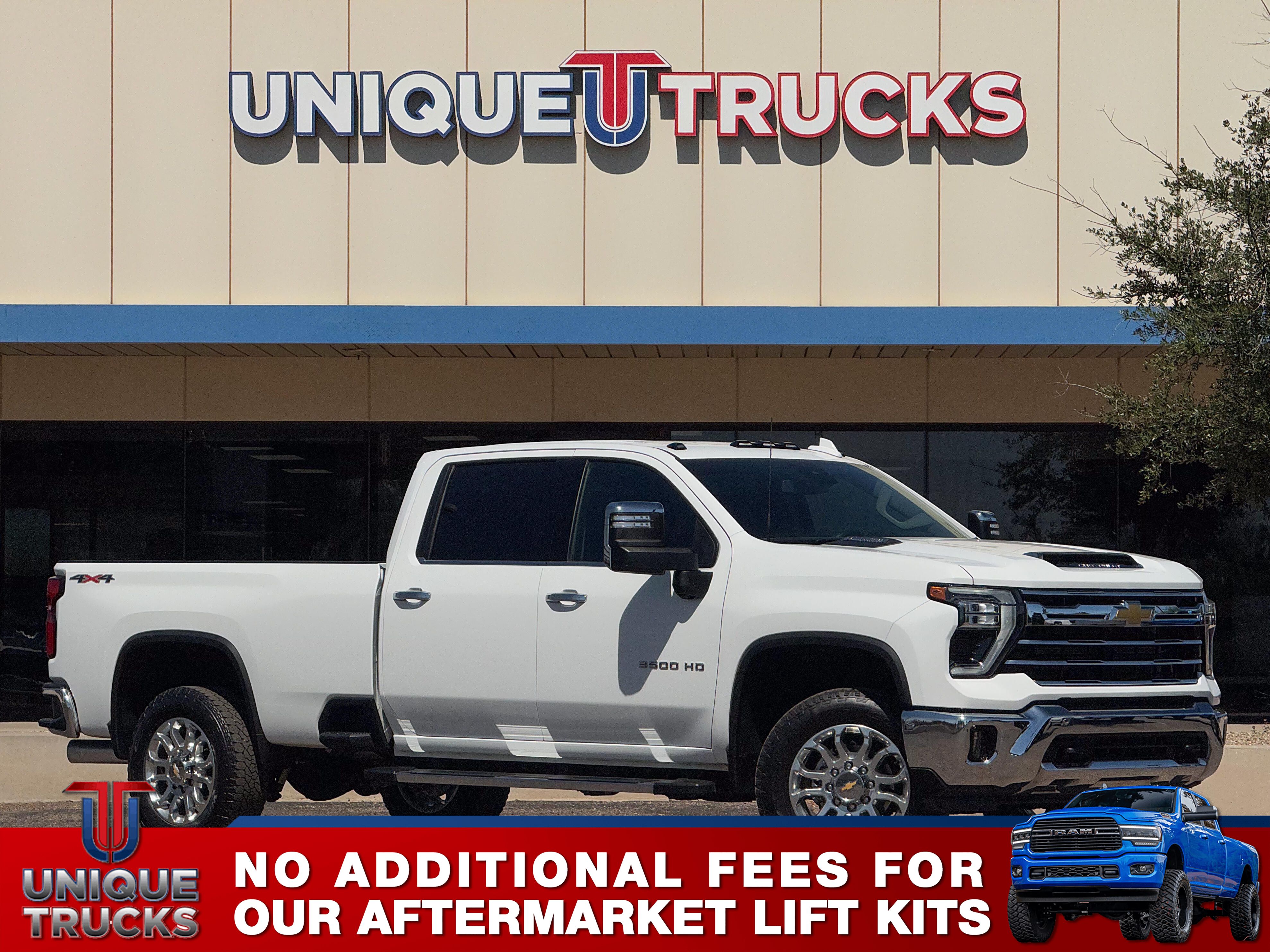 Summit White 2025 Chevrolet Silverado 3500HD Pickup Truck Four-Wheel Drive Automatic