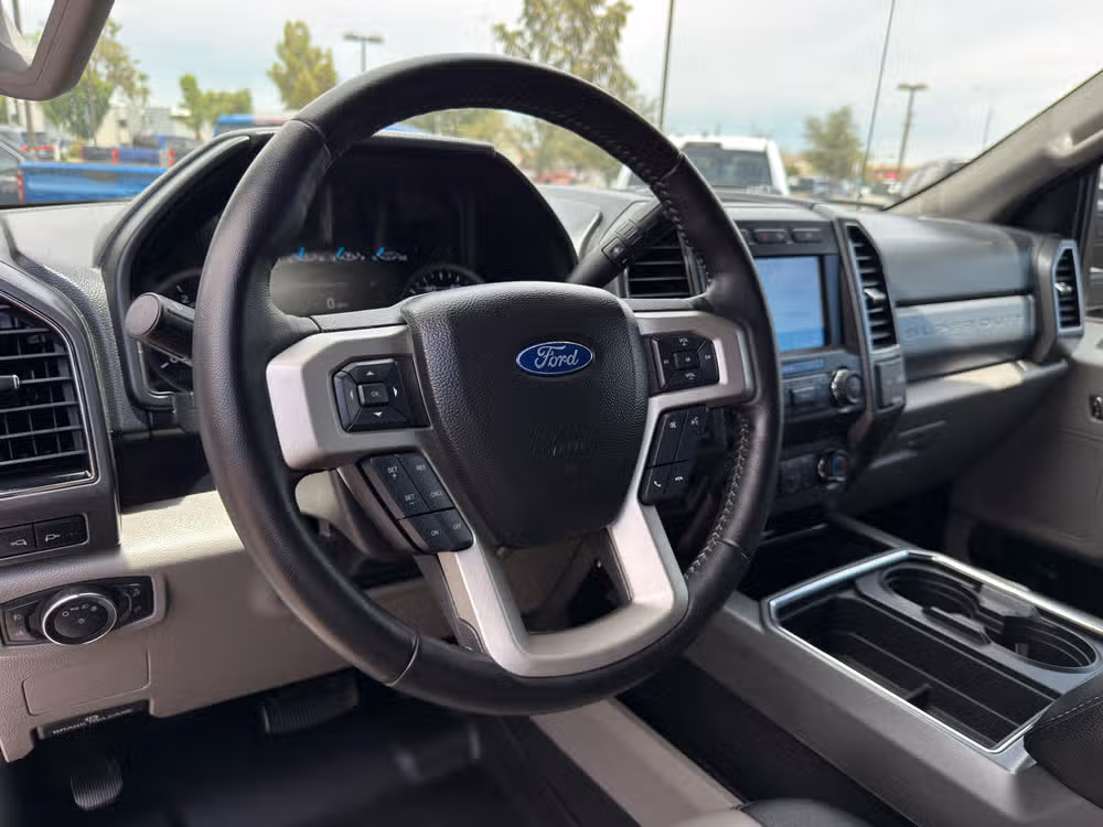 2021 Ford F-250 Super Duty XLT Crew Cab Image 19