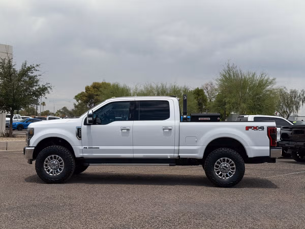 2021 Ford F-250 Super Duty XLT Crew Cab Image 11
