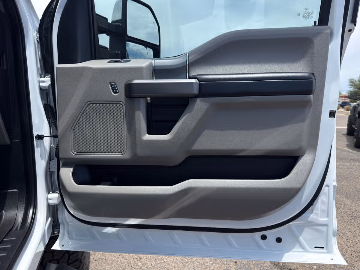 2021 Ford F-250 Super Duty XLT Crew Cab Image 30
