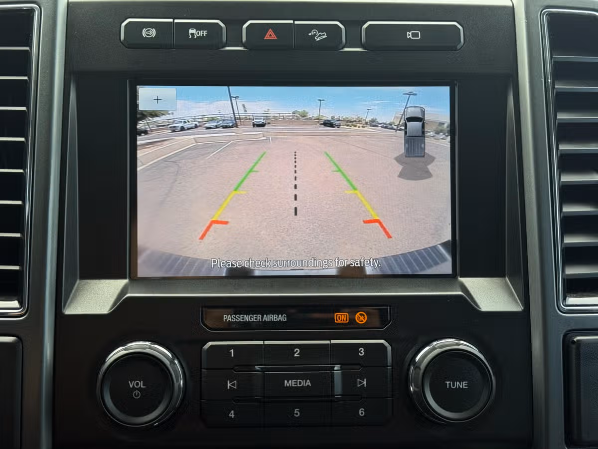 2021 Ford F-250 Super Duty XLT Crew Cab Image 36
