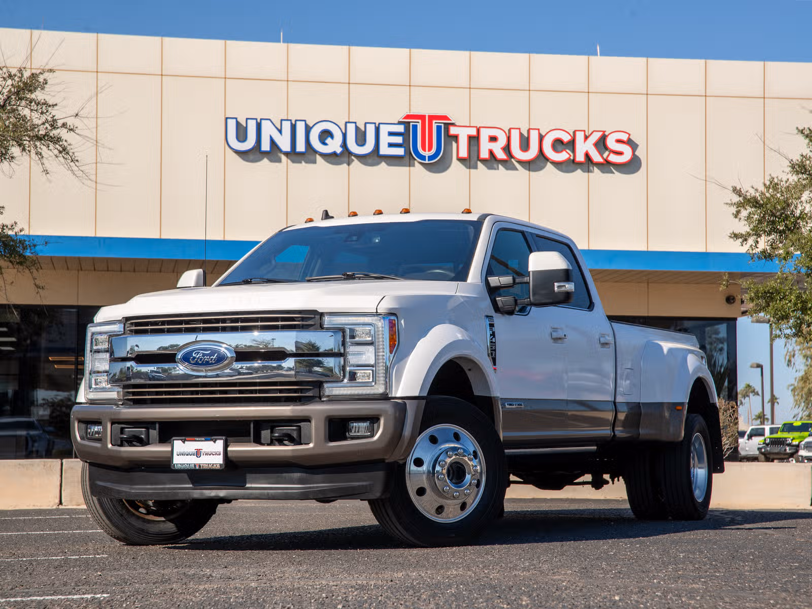 2019 Ford F-450 Super Duty King Ranch Crew Cab Upper Image 1