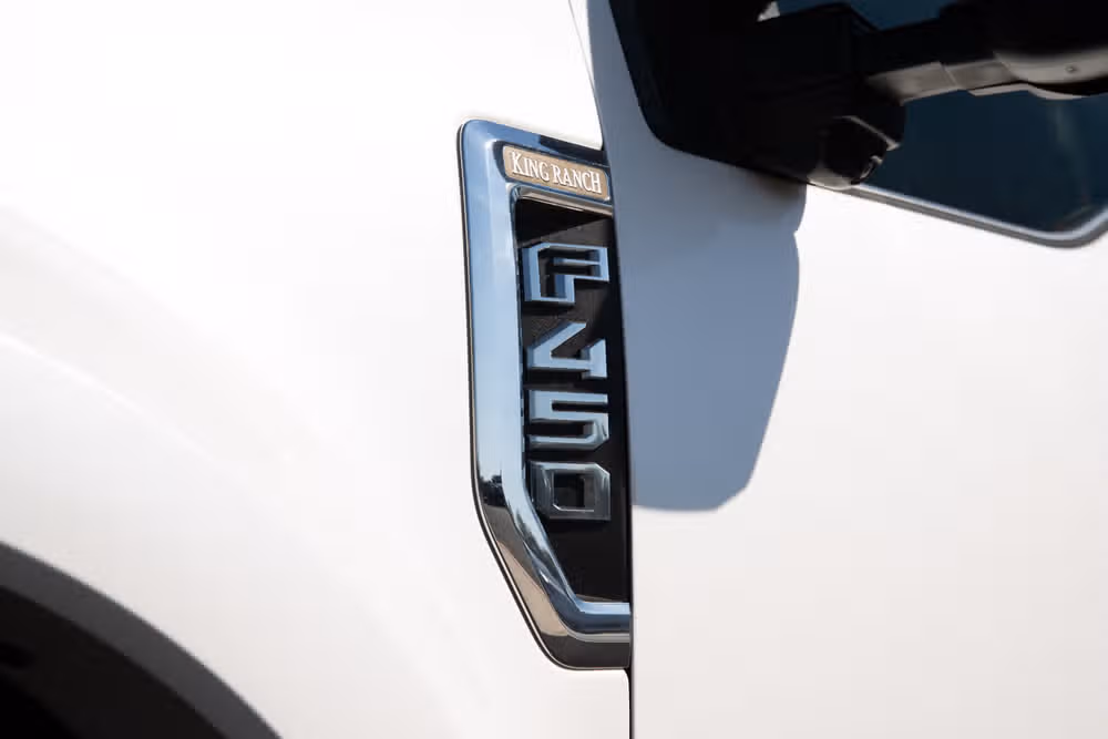 2019 Ford F-450 Super Duty King Ranch Crew Cab Image 11
