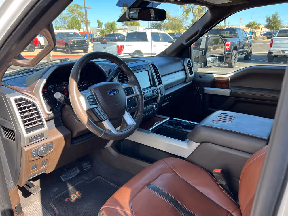 2019 Ford F-450 Super Duty King Ranch Crew Cab Image 13