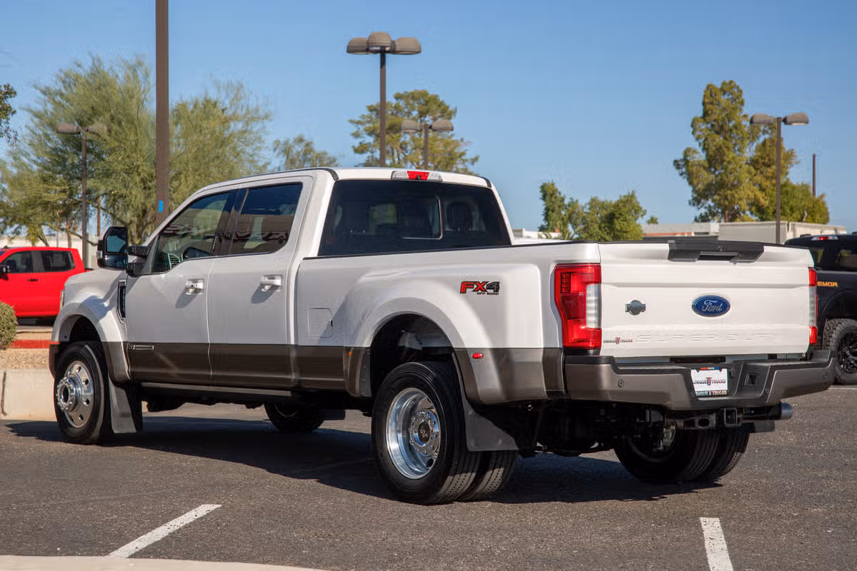 2019 Ford F-450 Super Duty King Ranch Crew Cab Image 8